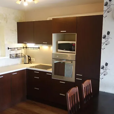 Pj Apartment *